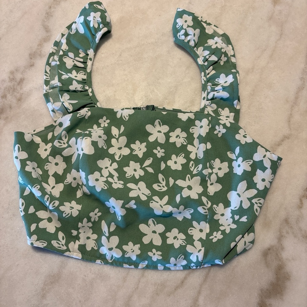 Pink Lily Green Floral Crop Top